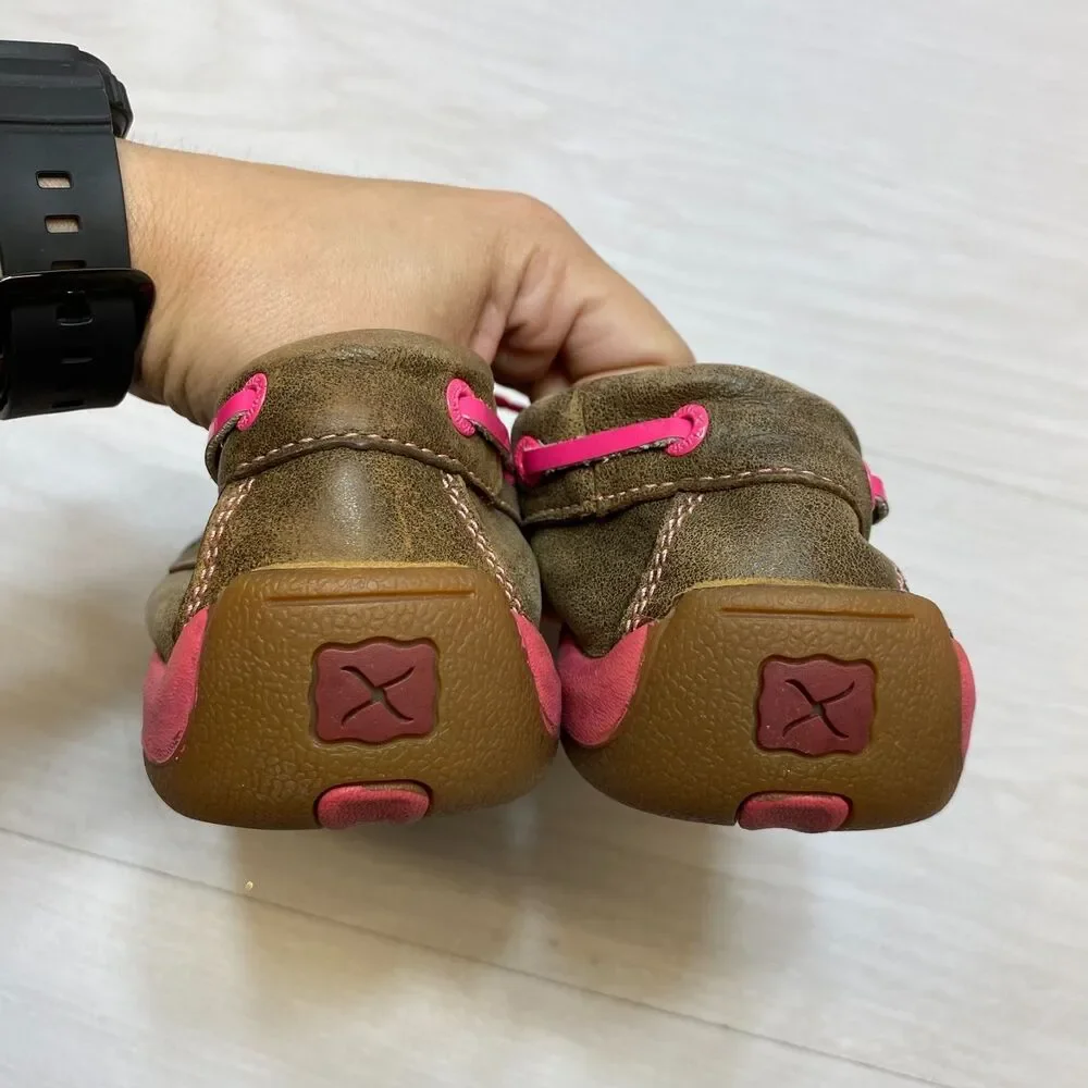 Twisted‎ X Driving Mocs Youth 5M Brown / Pink Lace Up Breast Cancer Awareness
